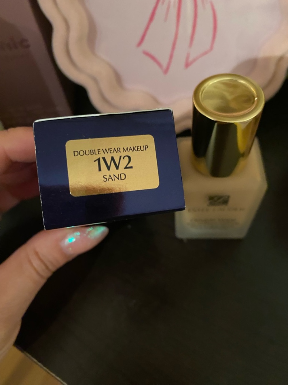 Estee Lauder Double Wear Stay-in-Place Foundation - 1W2 Sand - Picture 2 of 5